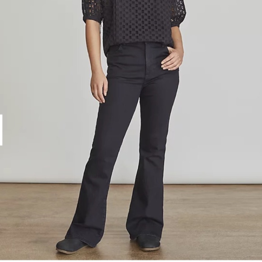 Elizabeth And James high rise flare jeans - Picture 2 of 11